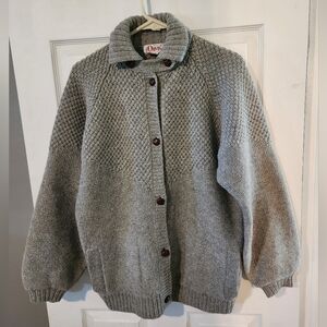 Vintage Orvis Wool Women's Cardigan Sweater Medium Gray Buttons Pockets Classic
